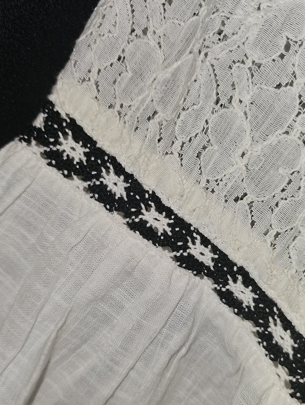 Calligraphie Boho Top - Picture 4 of 11